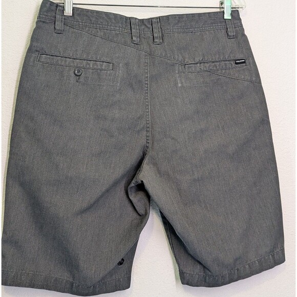 Volcom Corpo Class Men’s Size 34 (25x10) Gray Chino Skater Shorts (837m) - Picture 2 of 3